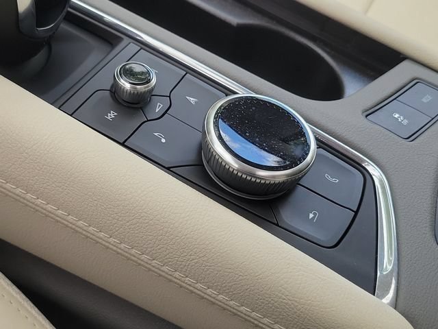 Certified 2024 Cadillac XT5 Premium Luxury FWD image 34