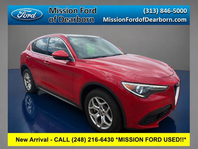 Used 2020 Alfa Romeo Stelvio AWD image 2