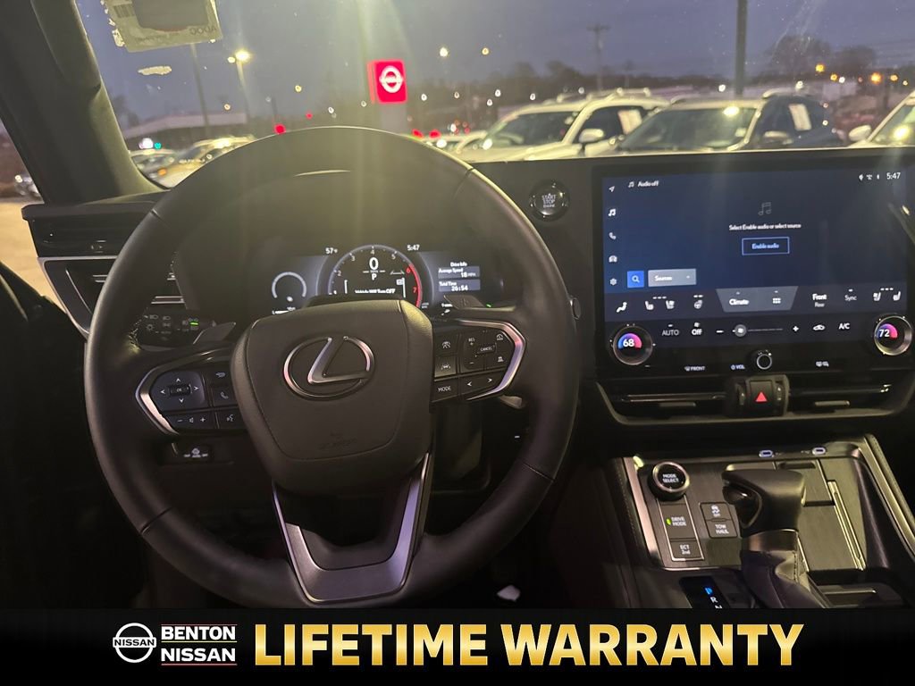 Used 2025 Lexus GX 550 w/ Cold Area Package image 15
