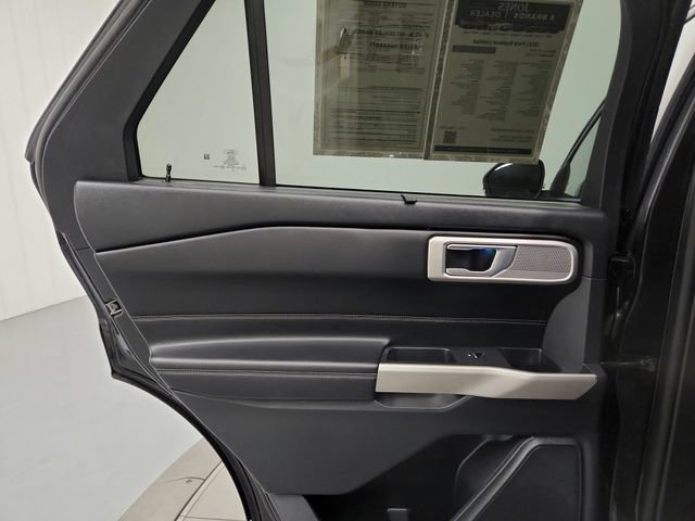 Used 2021 Ford Explorer Limited AWD/4WD image 34