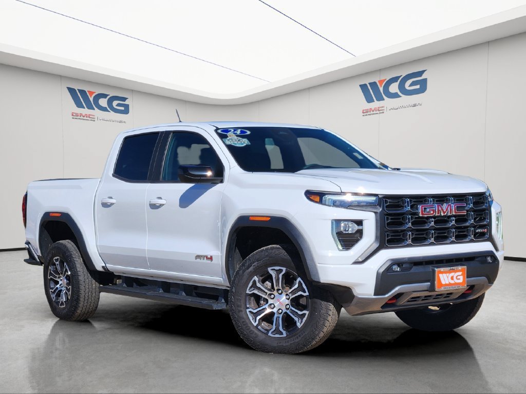 Used 2024 GMC Canyon AT4 w/ AT4 Premium Package AWD/4WD image 2