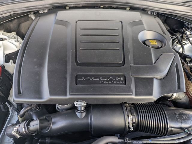 Used 2022 Jaguar F-PACE S image 20