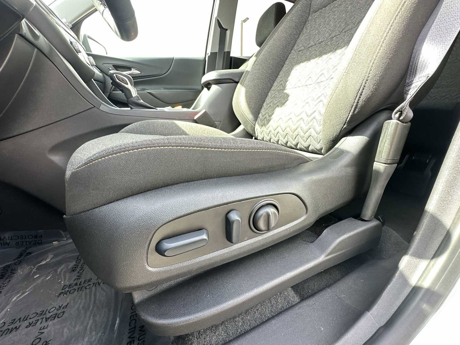 Used 2024 Chevrolet Equinox LT image 14