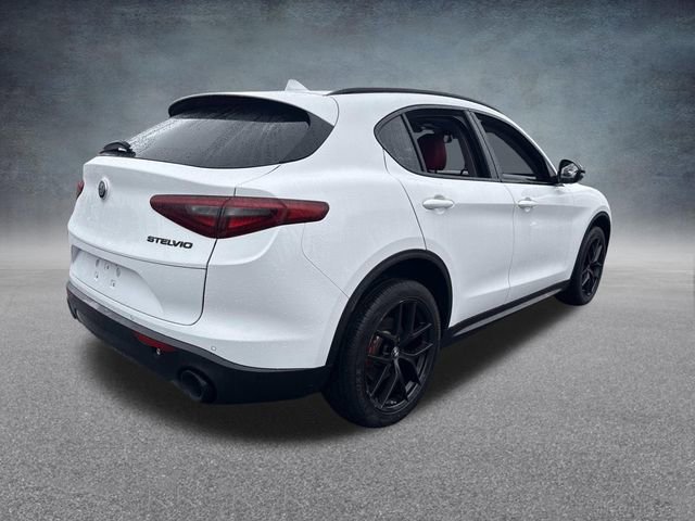 Used 2020 Alfa Romeo Stelvio AWD w/ Nero Edizione image 11