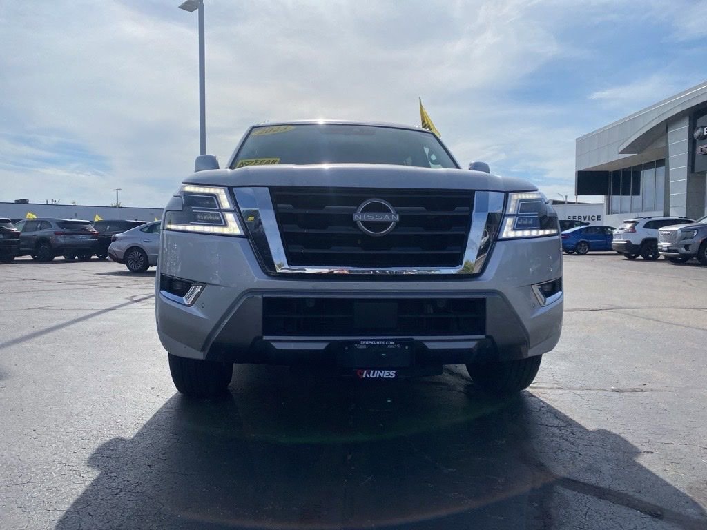 Used 2023 Nissan Armada SV image 11