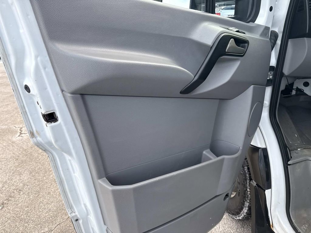 Used 2007 Freightliner Sprinter 3500 image 12