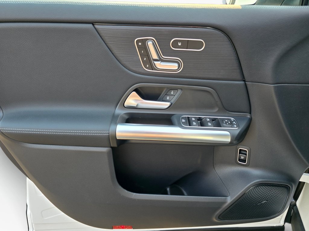 New 2026 Mercedes-Benz GLA 250 4MATIC image 32