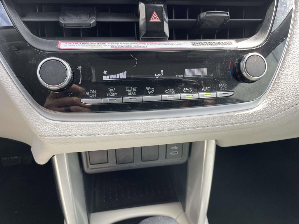 Used 2023 Toyota Corolla Cross L image 39