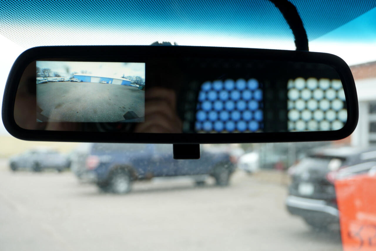 Used 2022 GMC Savana 2500 w/ Driver Convenience Package image 15