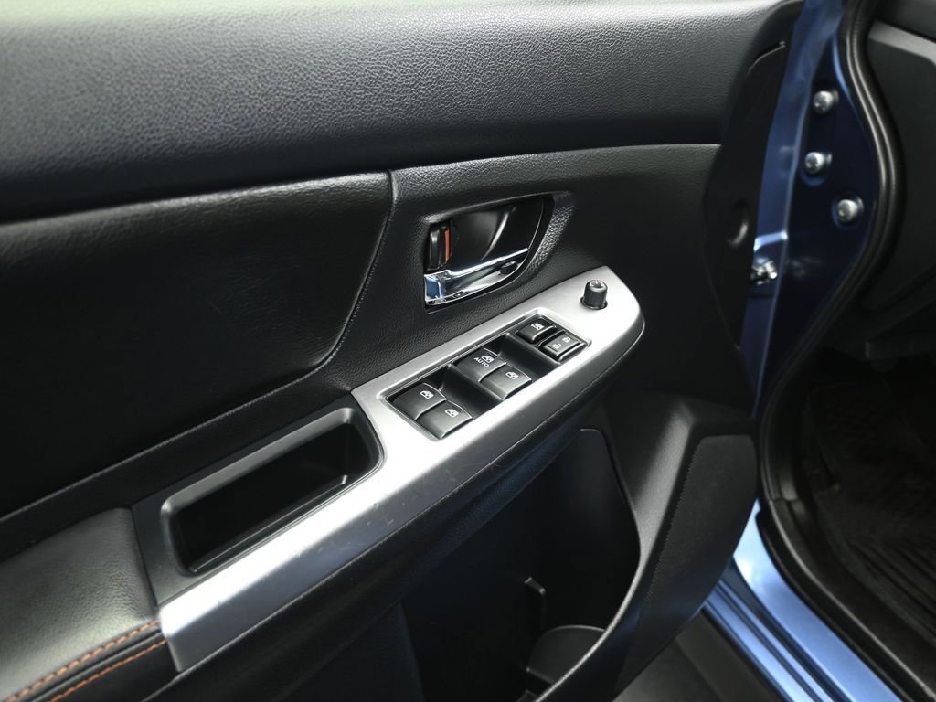 Used 2017 Subaru Crosstrek 2.0i Premium image 7