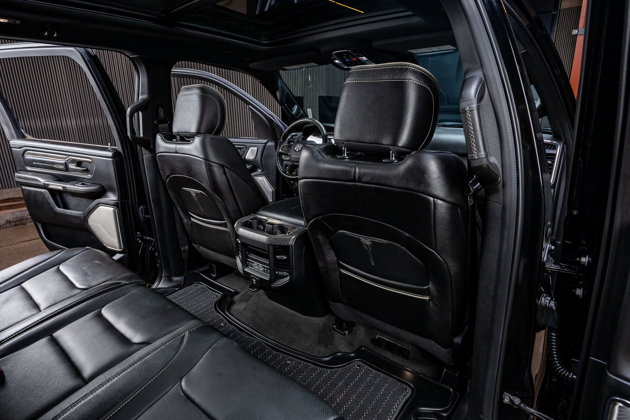 Used 2019 RAM 1500 Limited AWD/4WD image 34