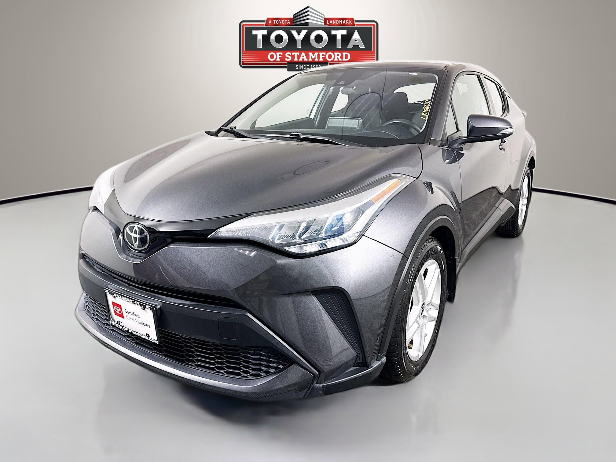 Certified 2020 Toyota C-HR LE image 3