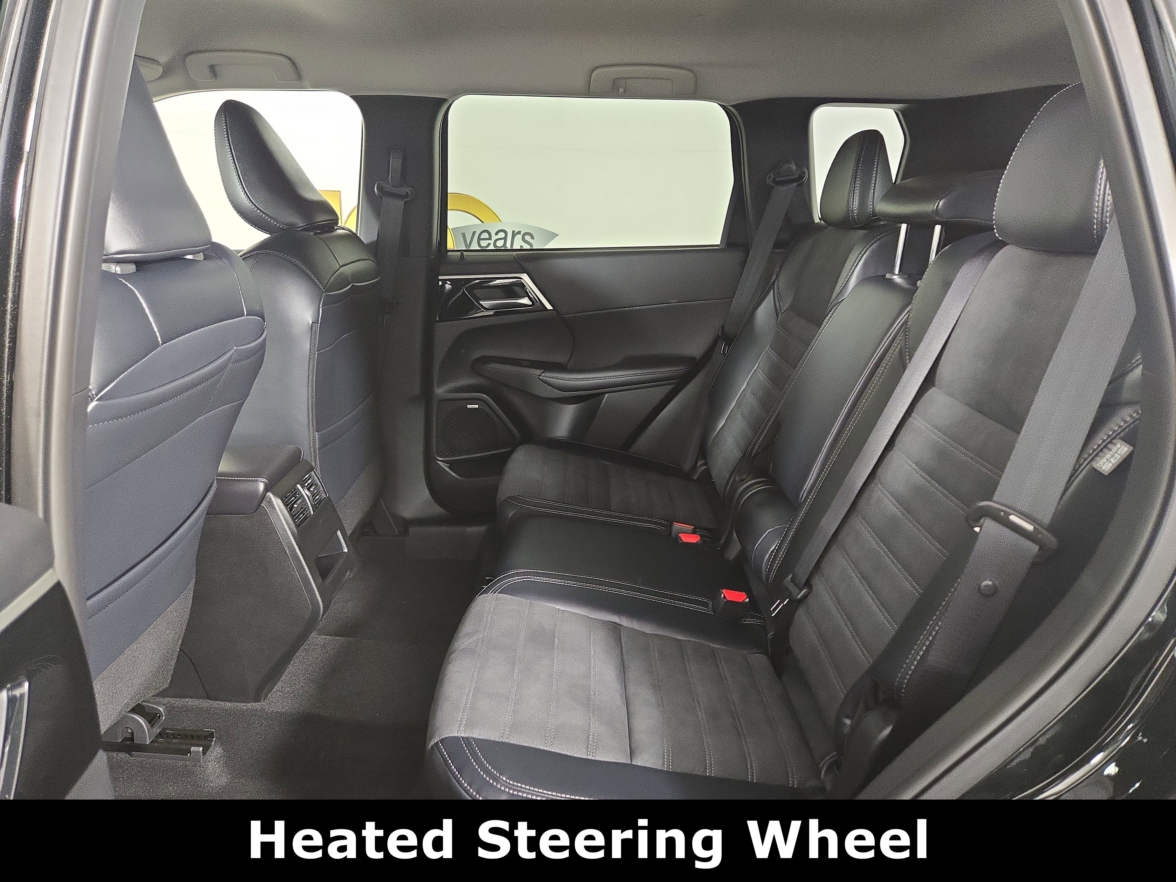 New 2026 Mitsubishi Outlander SE AWD/4WD image 11