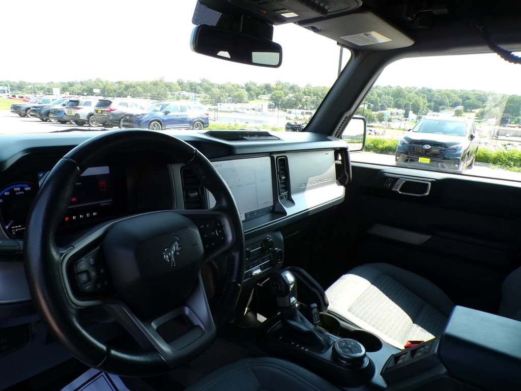 Used 2022 Ford Bronco Outer Banks AWD/4WD image 9
