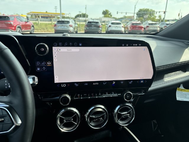 Certified 2025 Chevrolet Blazer EV LT AWD/4WD image 28