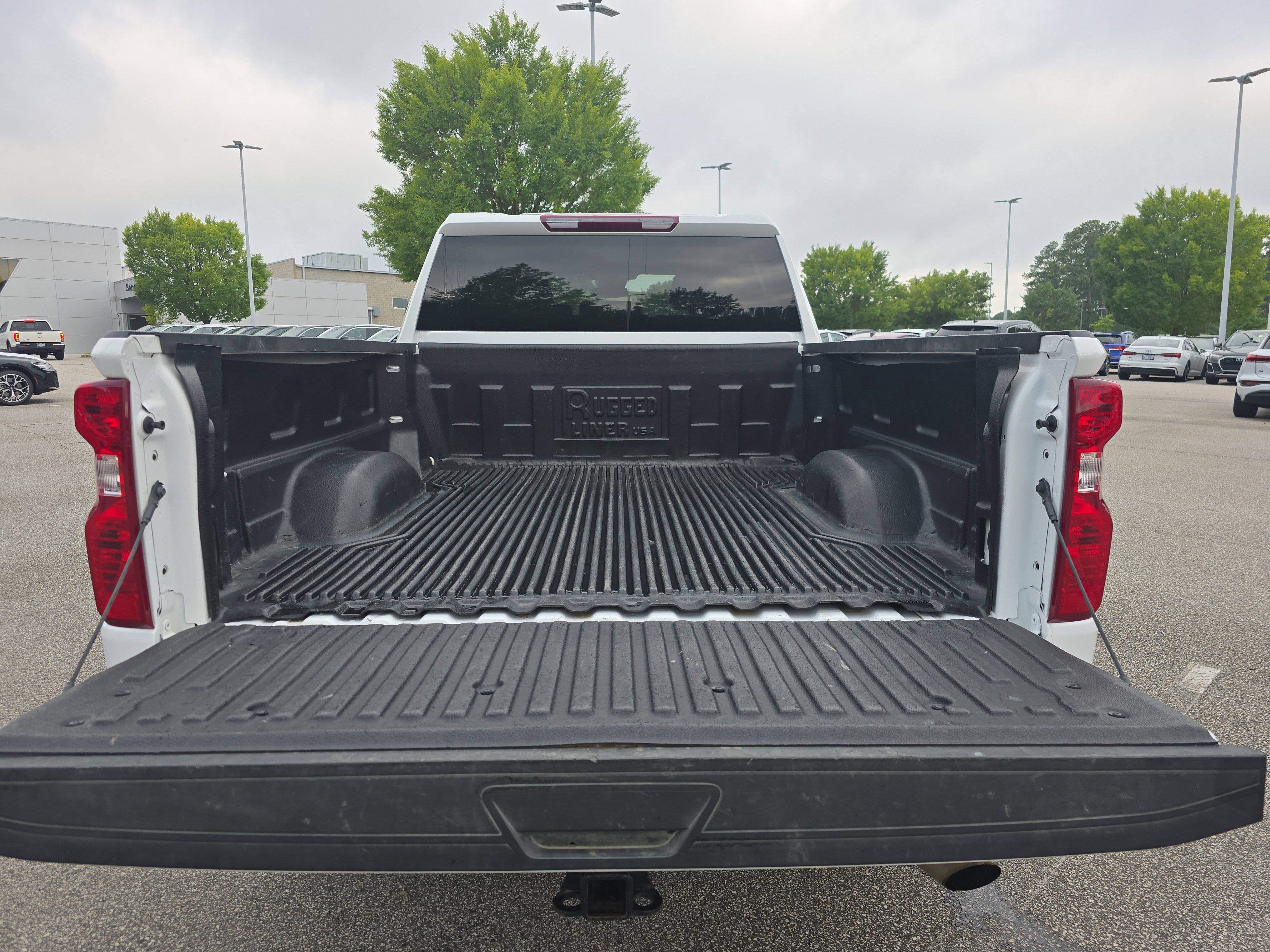 Used 2025 Chevrolet Silverado 2500 LT w/ Convenience Package AWD/4WD image 12