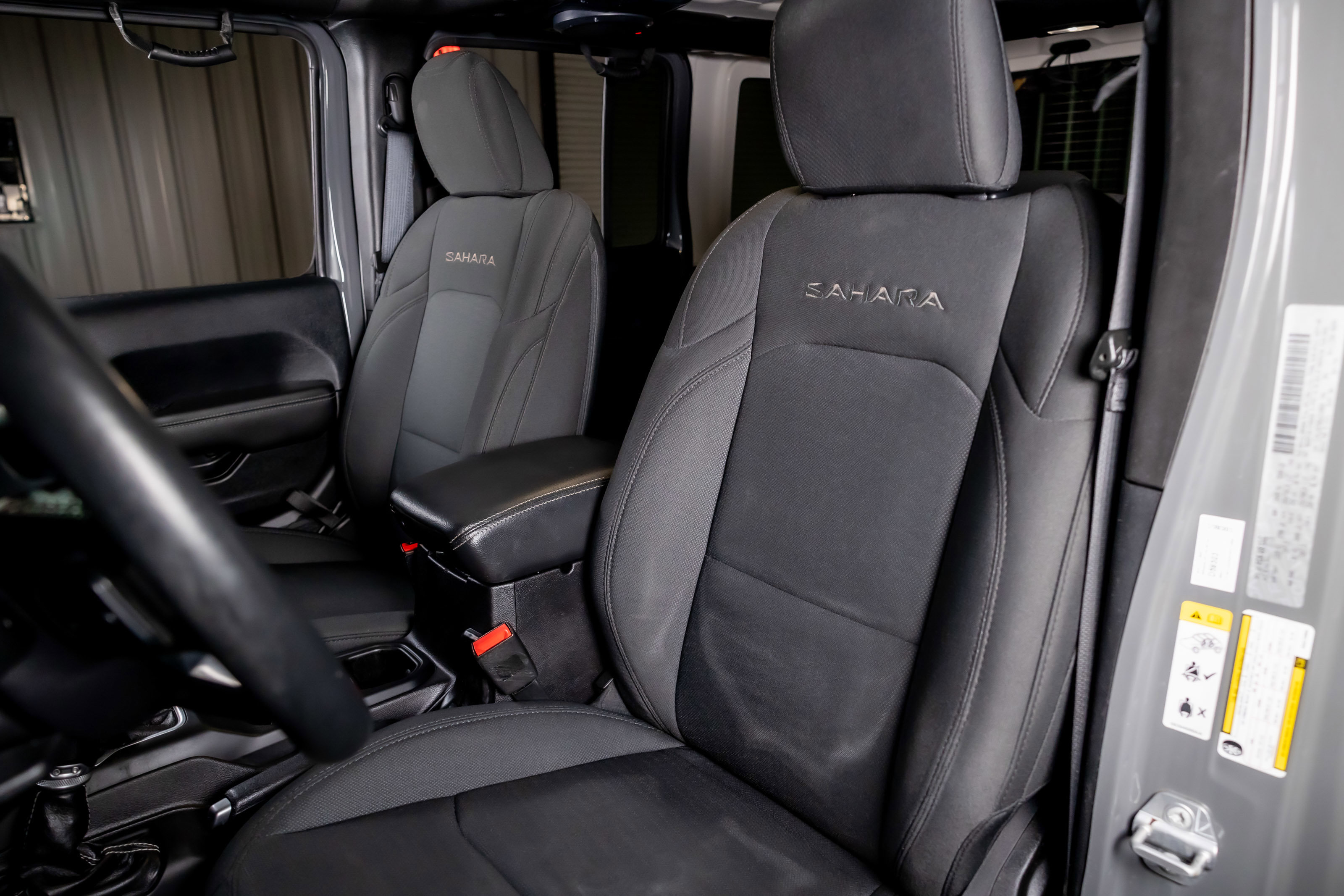 Used 2019 Jeep Wrangler Unlimited Sahara image 4