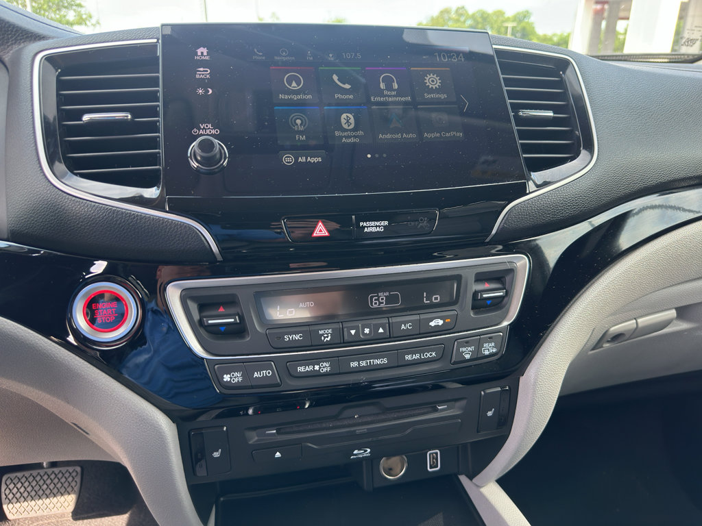 Used 2020 Honda Pilot Touring image 14