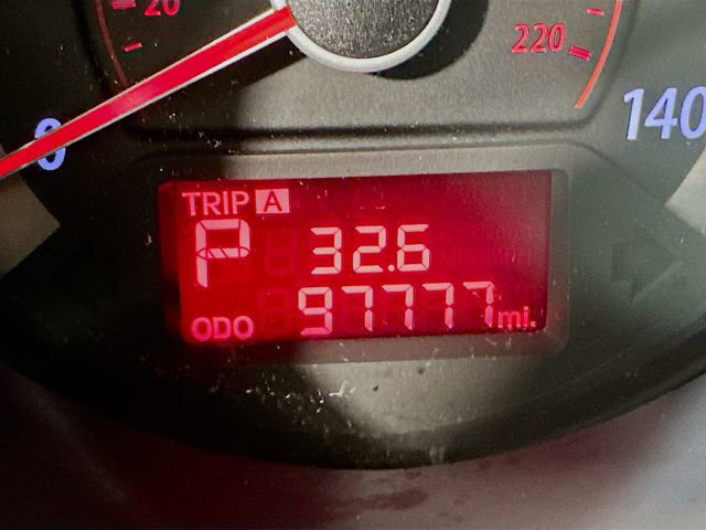 Used 2013 Kia Forte EX image 18