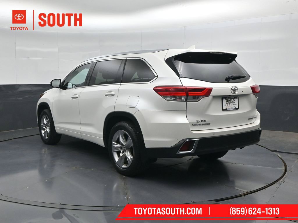 Used 2017 Toyota Highlander Limited AWD/4WD image 8