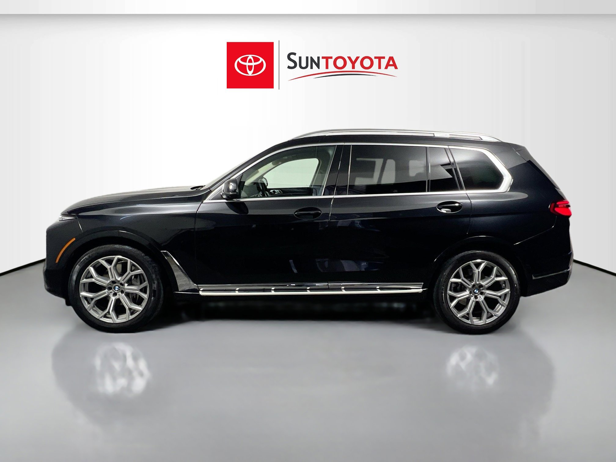 Used 2025 BMW X7 xDrive40i image 7