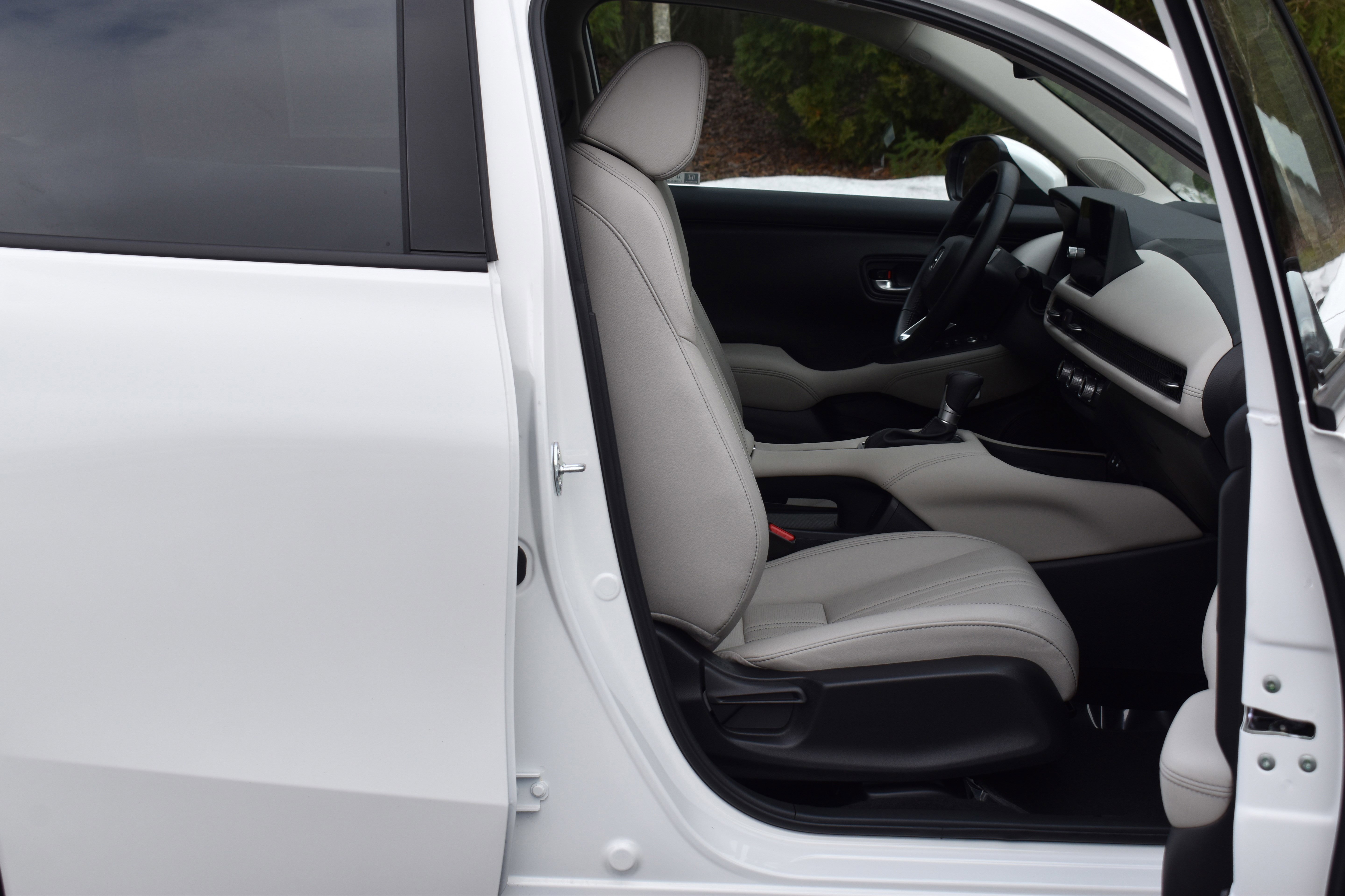 Certified 2026 Honda HR-V EX-L image 27