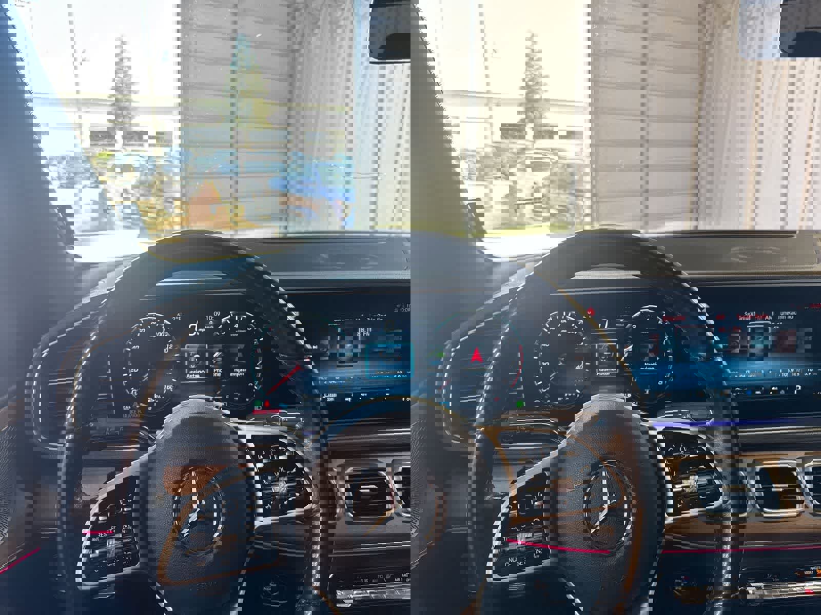 Used 2021 Mercedes-Benz GLE 350 w/ Premium Package image 23