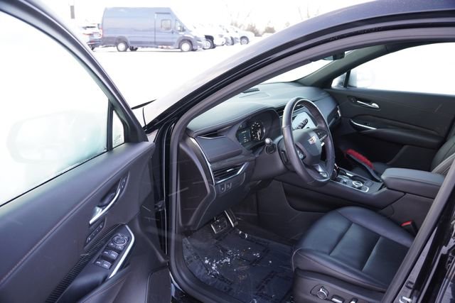 Used 2023 Cadillac XT4 Sport w/ LPO, Onyx Lite Package image 14