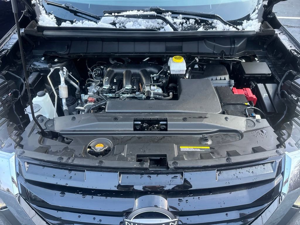 Used 2025 Nissan Pathfinder SV image 22