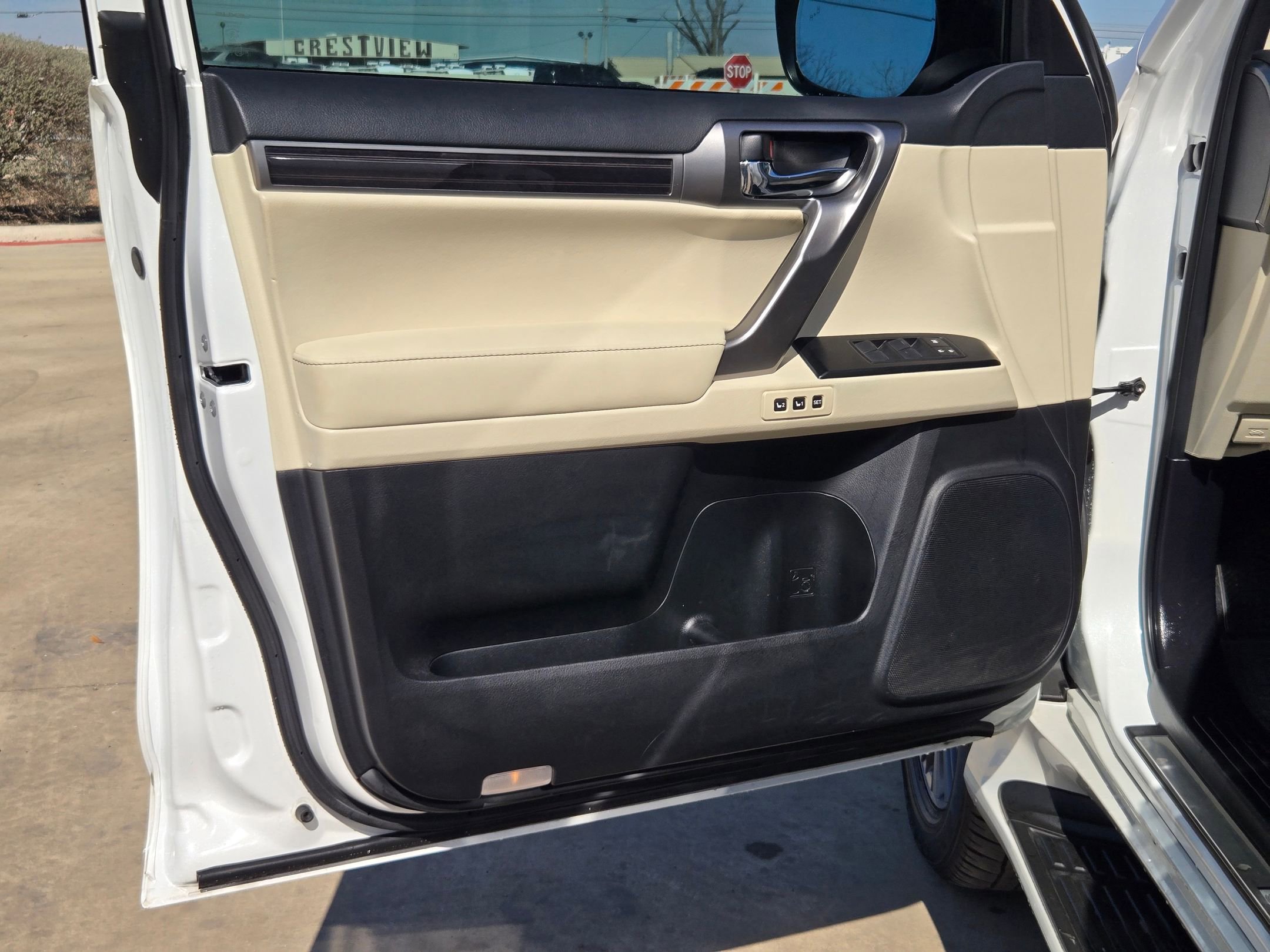 Used 2023 Lexus GX 460 Luxury image 11