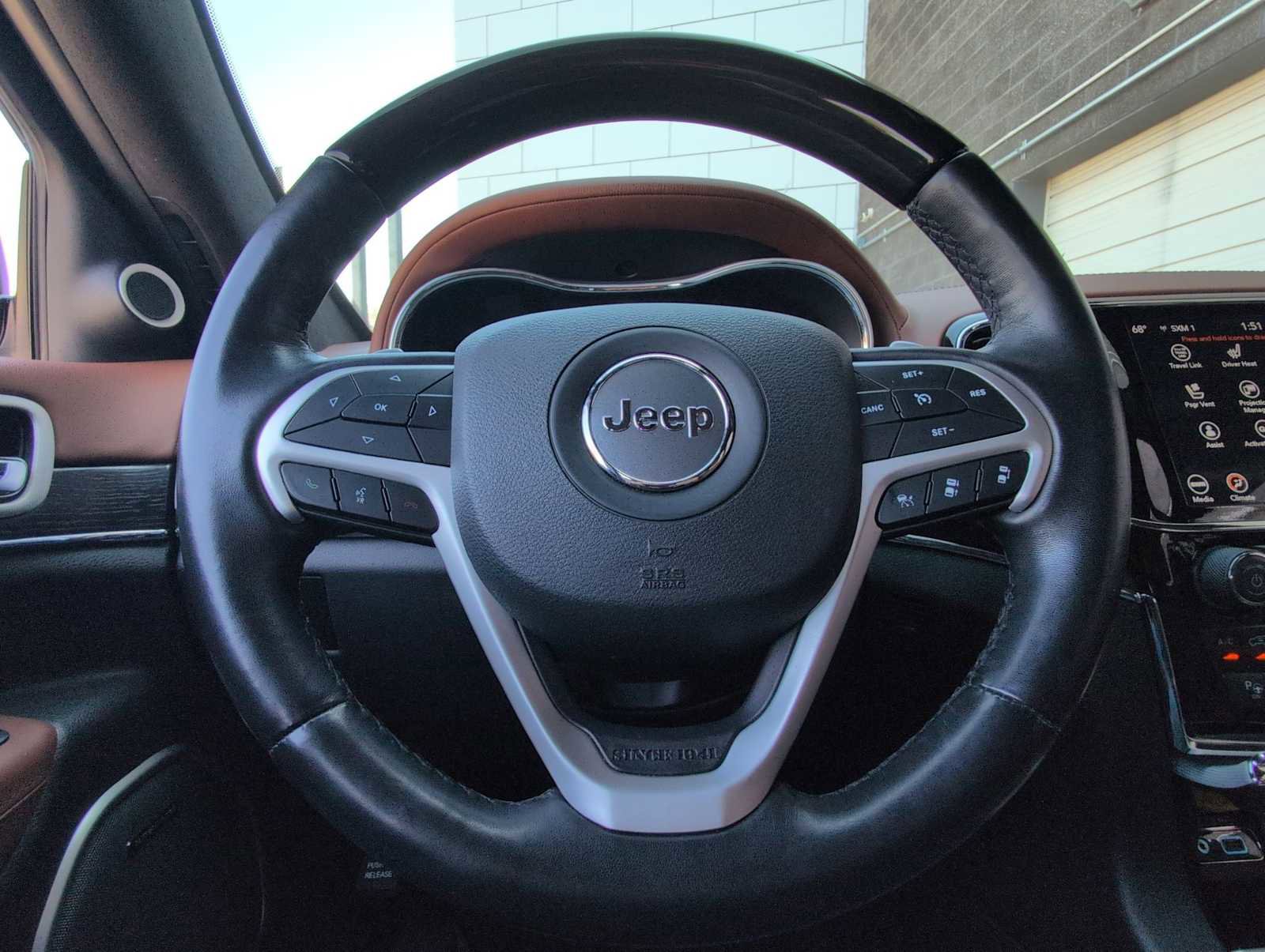 Used 2020 Jeep Grand Cherokee Summit w/ Platinum Series Group image 22