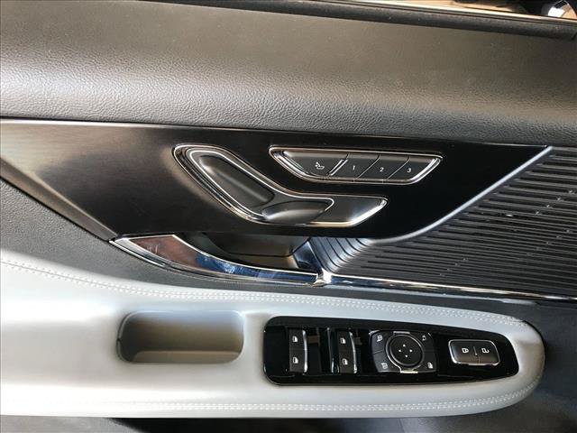Used 2021 Lincoln Corsair FWD image 15