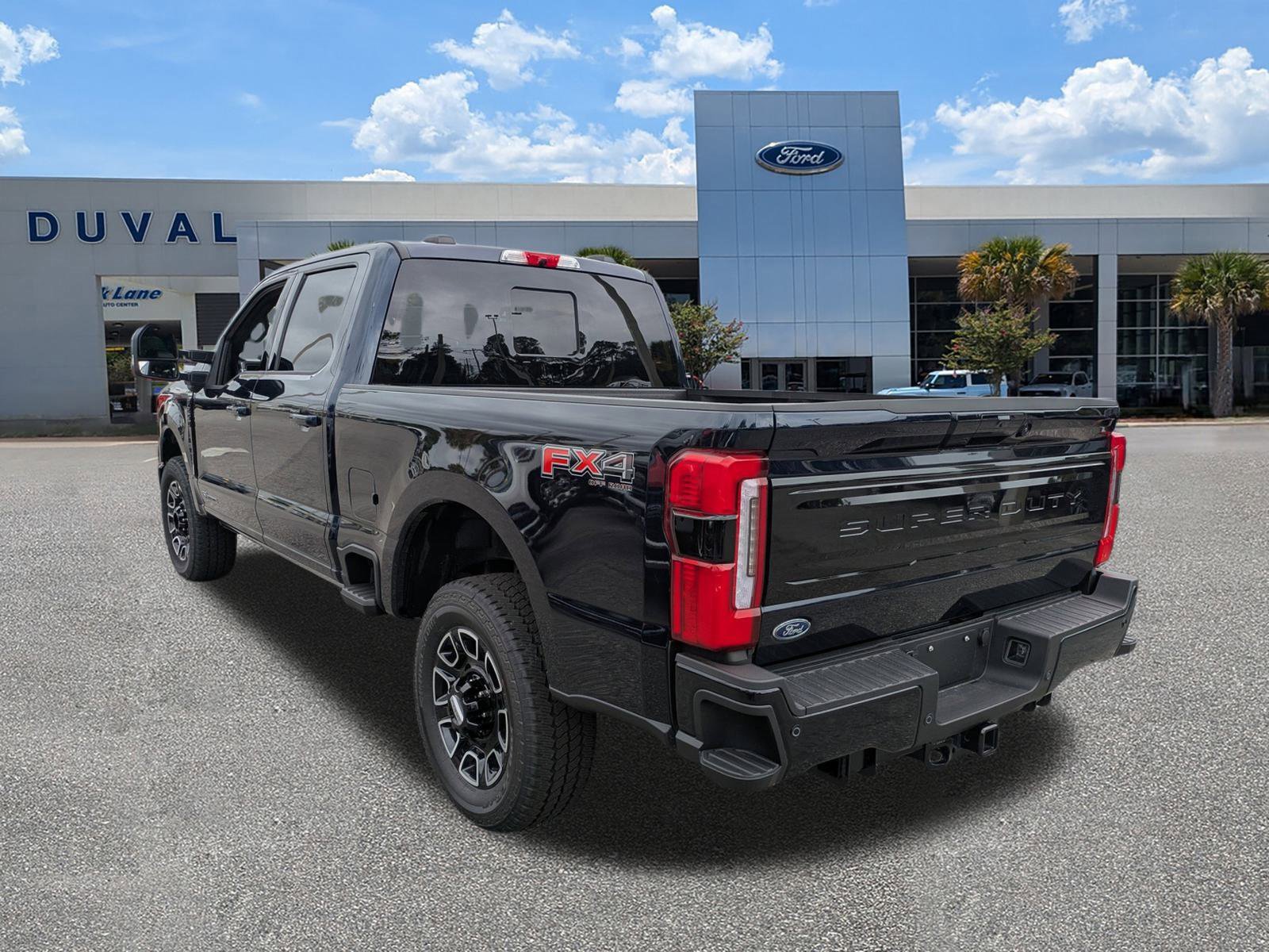 New 2025 Ford F250 Platinum w/ FX4 Off-Road Package image 5