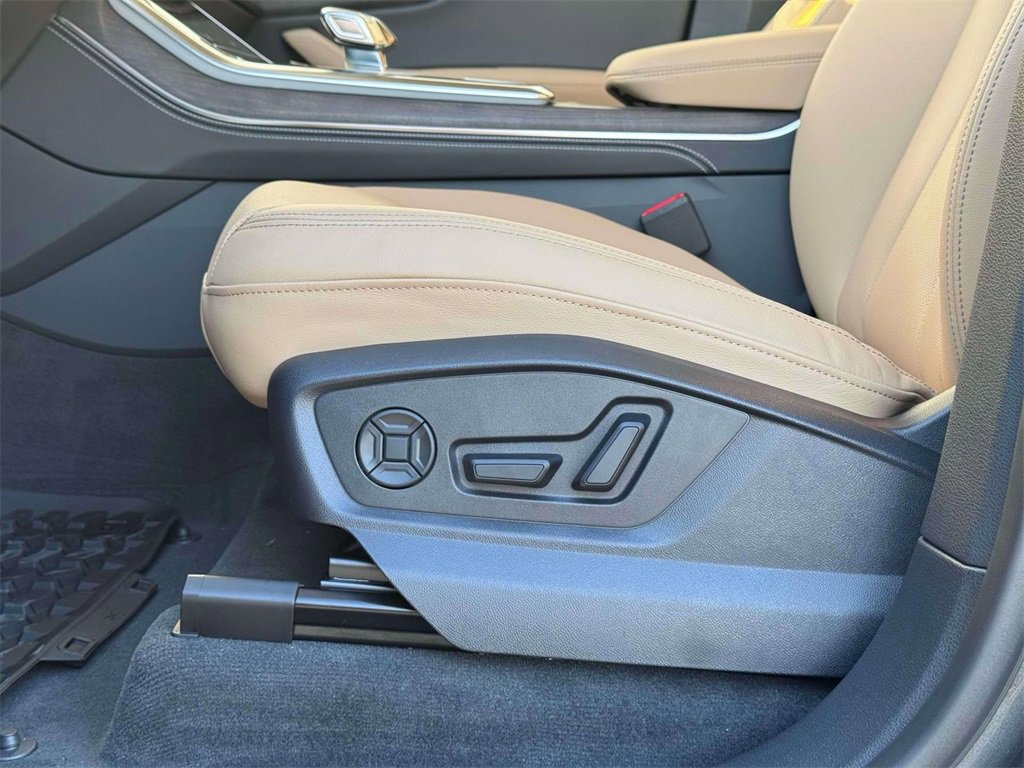 New 2025 Audi Q8 Premium Plus image 8