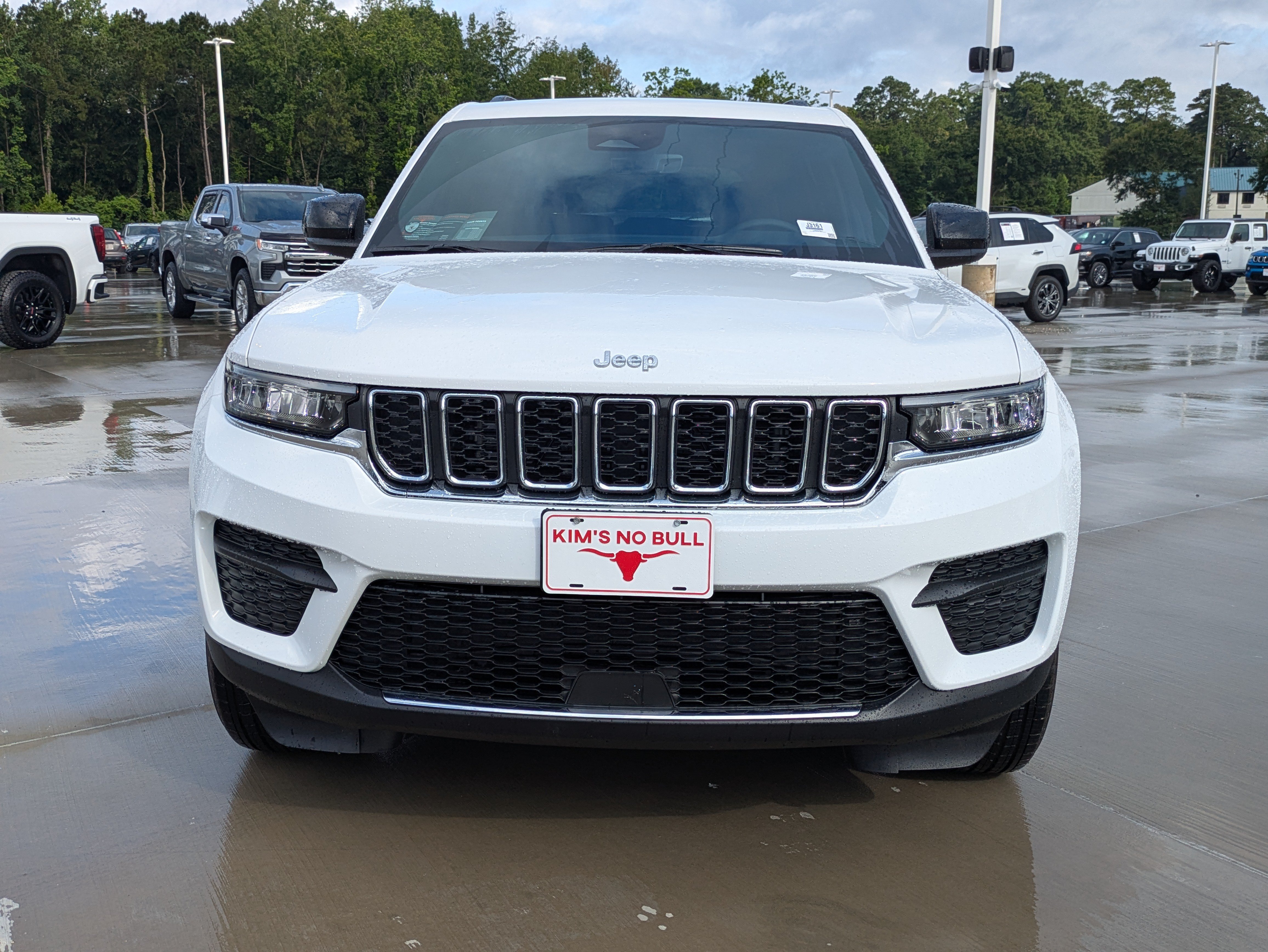 New 2026 Jeep Grand Cherokee Laredo RWD image 8