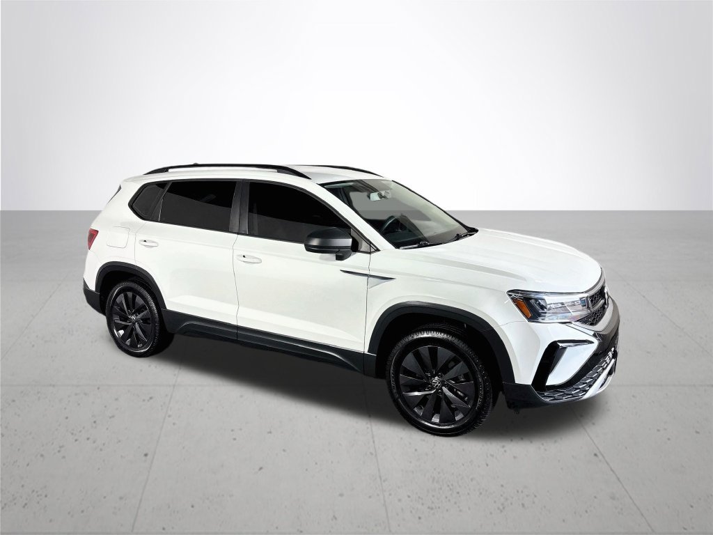 Certified 2022 Volkswagen Taos S AWD/4WD image 5