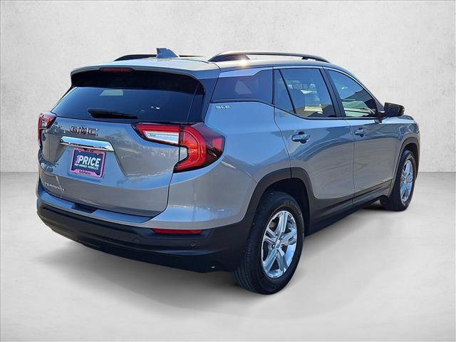Used 2023 GMC Terrain SLE w/ Driver Convenience Package FWD image 5