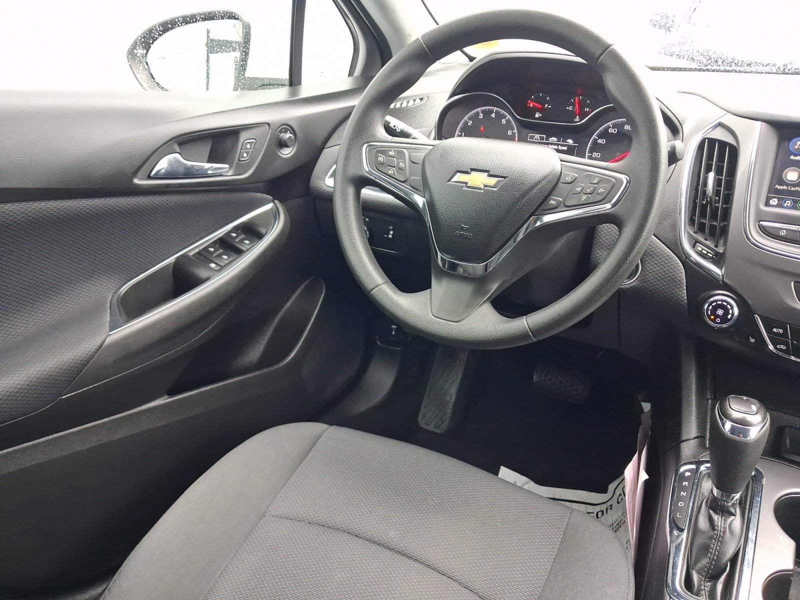 Used 2019 Chevrolet Cruze LT w/ Convenience Package FWD image 22