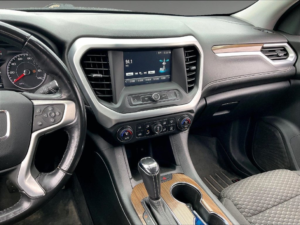 Used 2019 GMC Acadia SLE AWD/4WD image 18