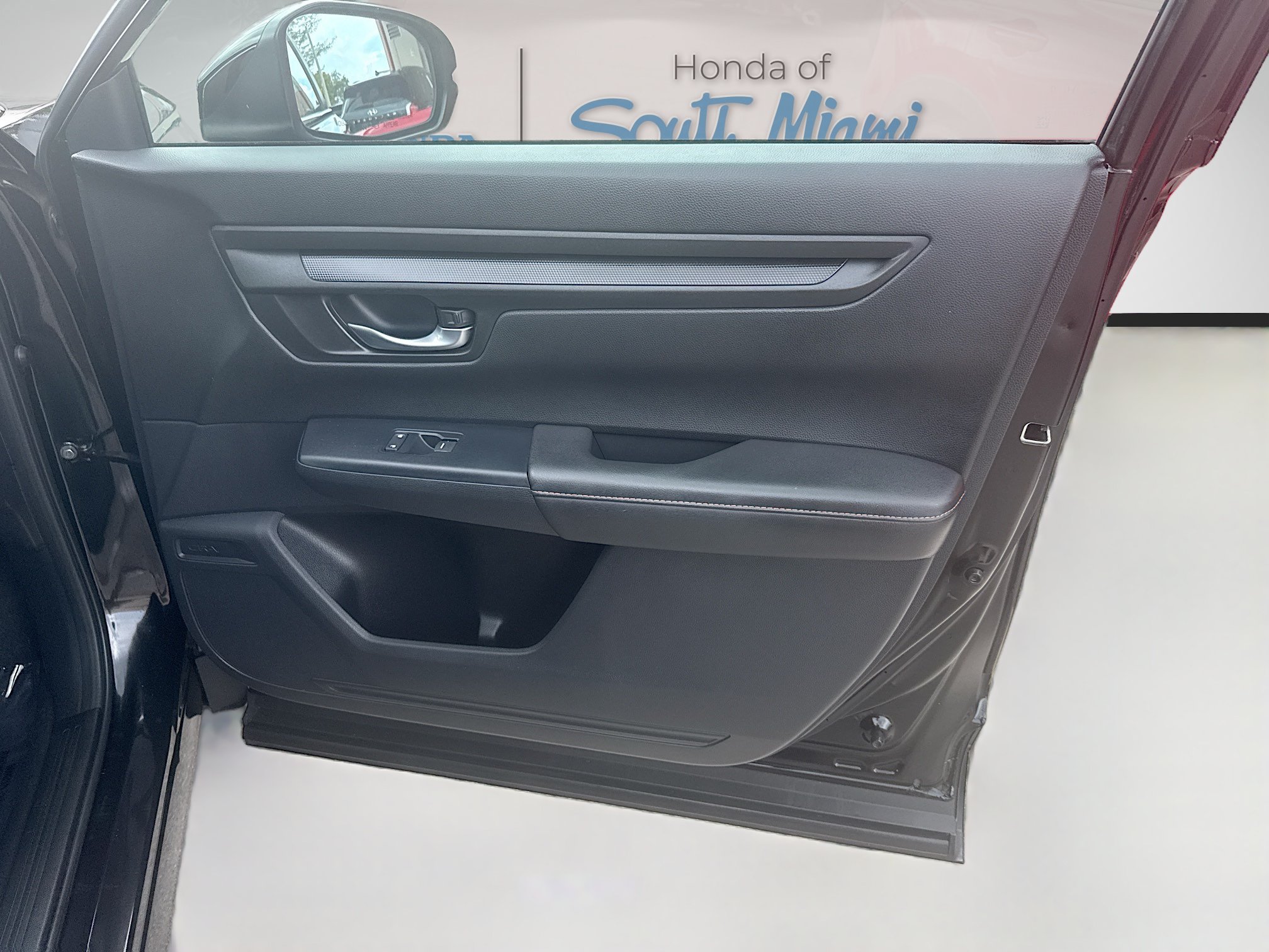 Certified 2025 Honda CR-V Sport image 33