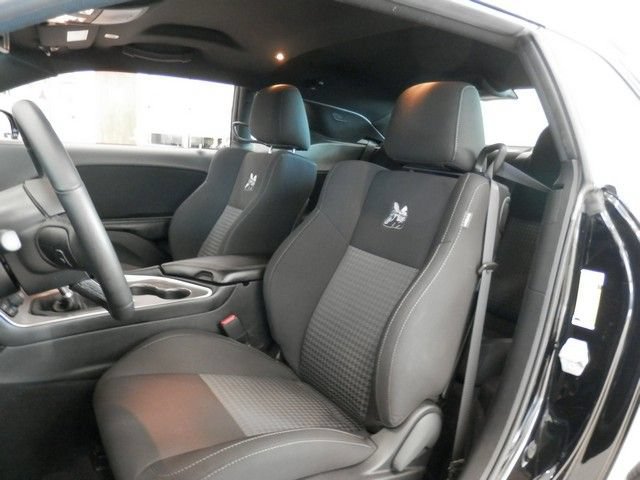Used 2022 Dodge Challenger R/T Scat Pack RWD image 18