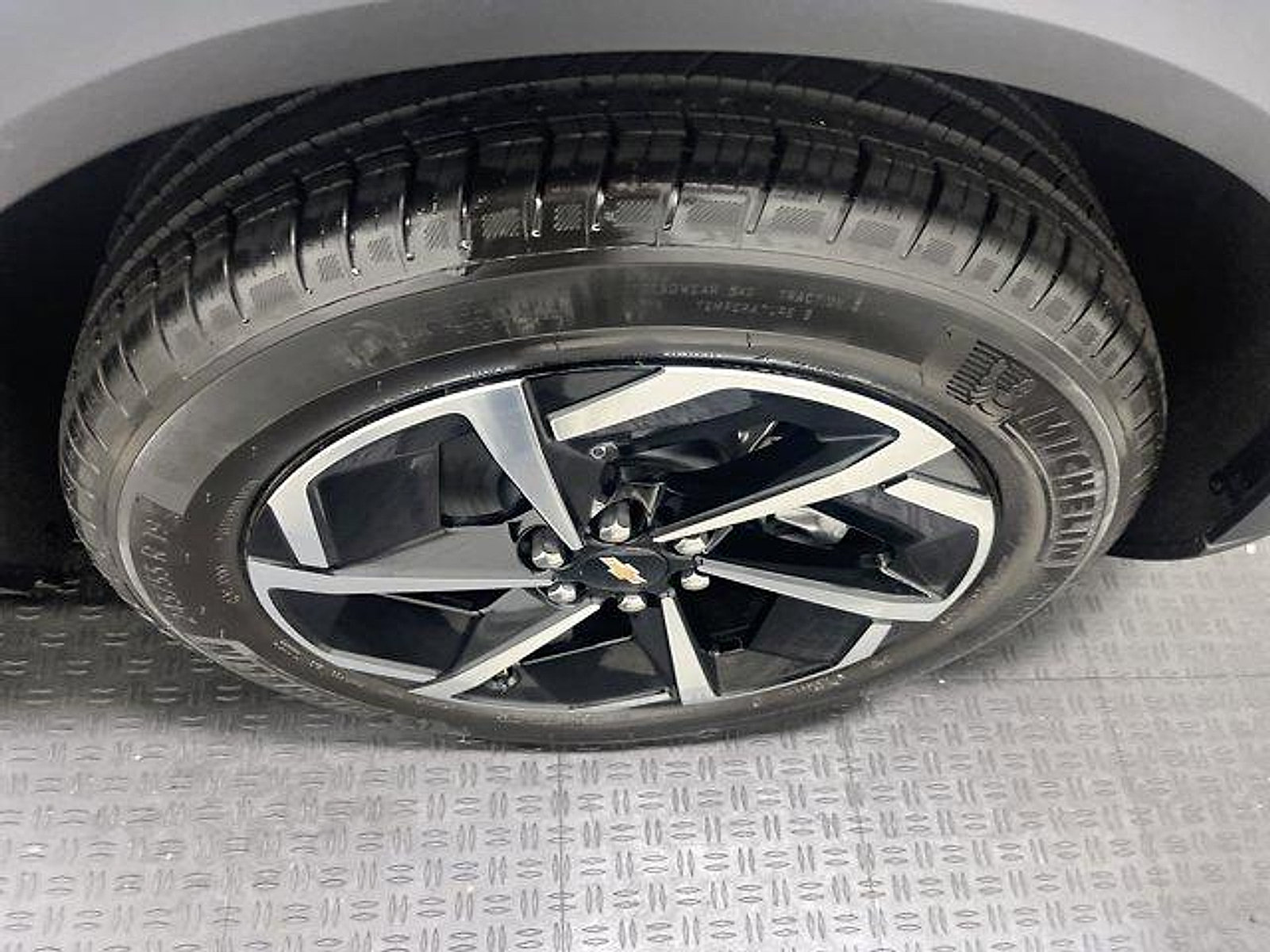 New 2026 Chevrolet Equinox EV LT AWD/4WD image 20
