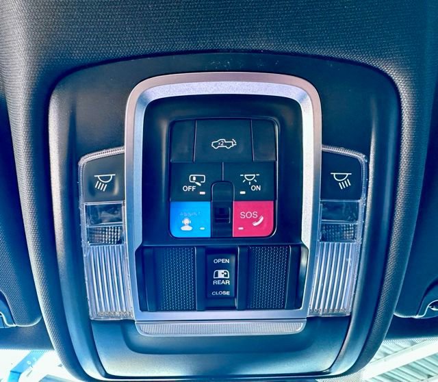 New 2026 RAM 1500 4x4 Crew Cab image 34