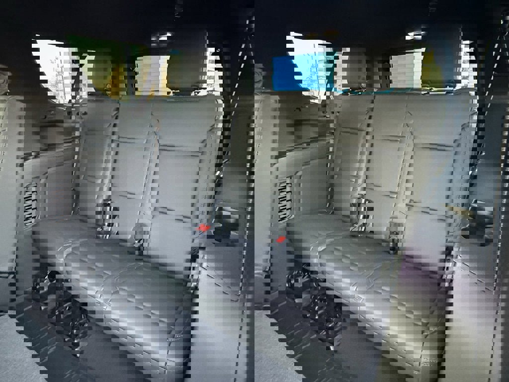 New 2026 Chevrolet Suburban LT w/ LPO, Dark Essentials Package image 39