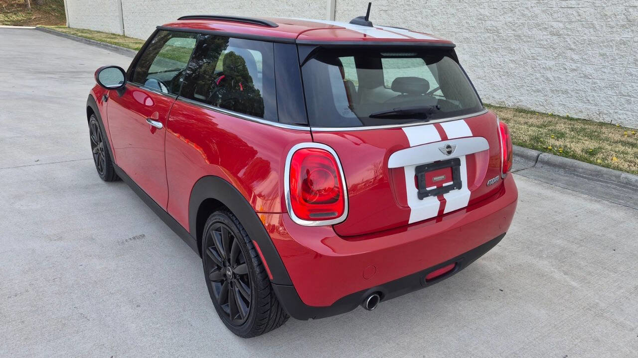 Used 2015 MINI Cooper 2-Door Hardtop image 5