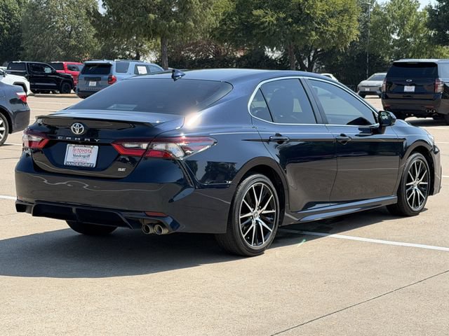 Used 2021 Toyota Camry SE FWD image 4