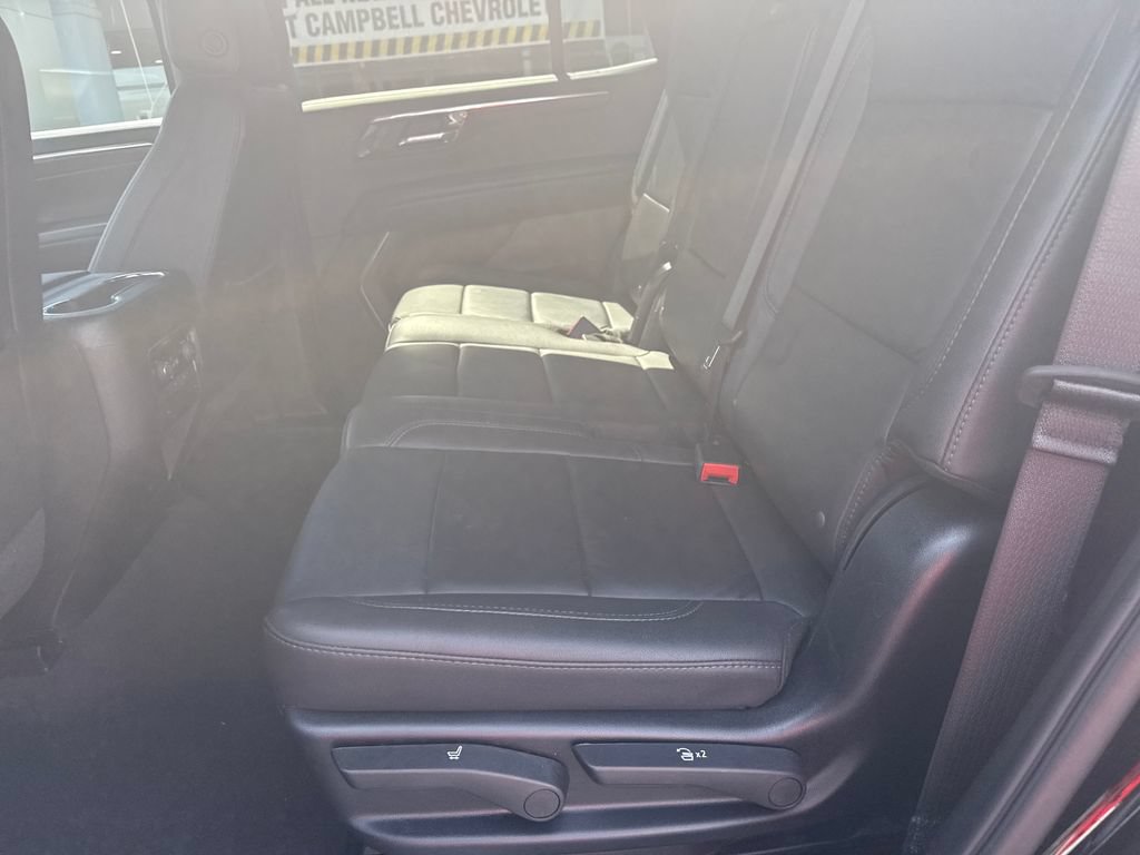 Used 2025 Chevrolet Tahoe Z71 AWD/4WD image 40