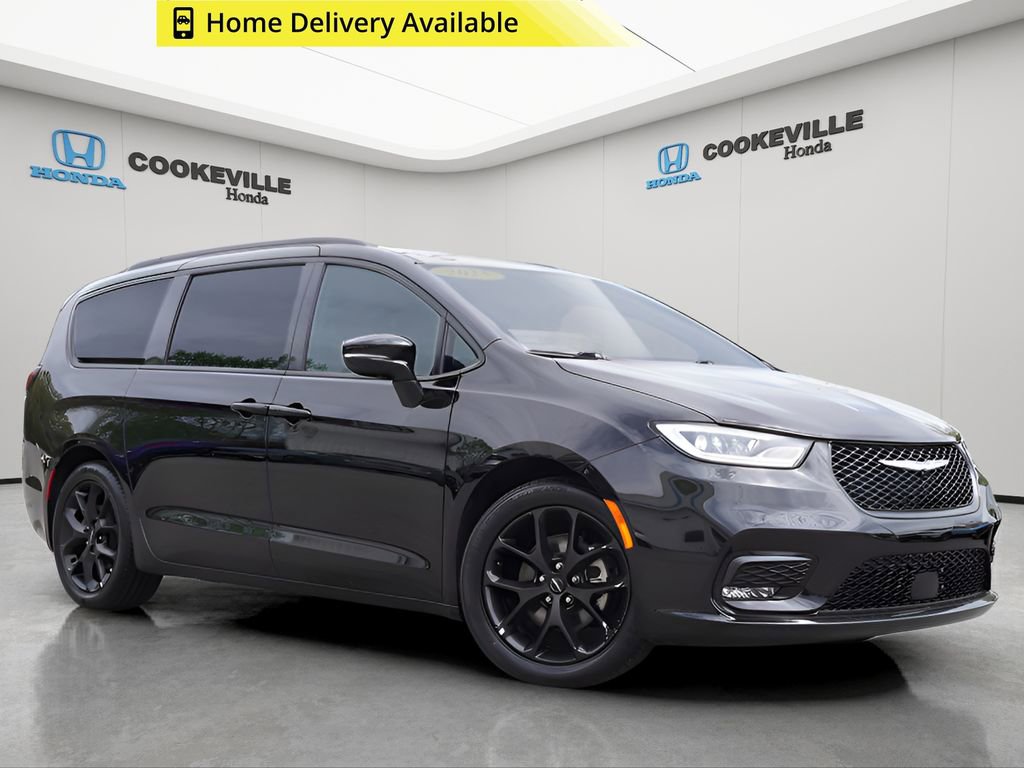Used 2025 Chrysler Pacifica Limited image 1