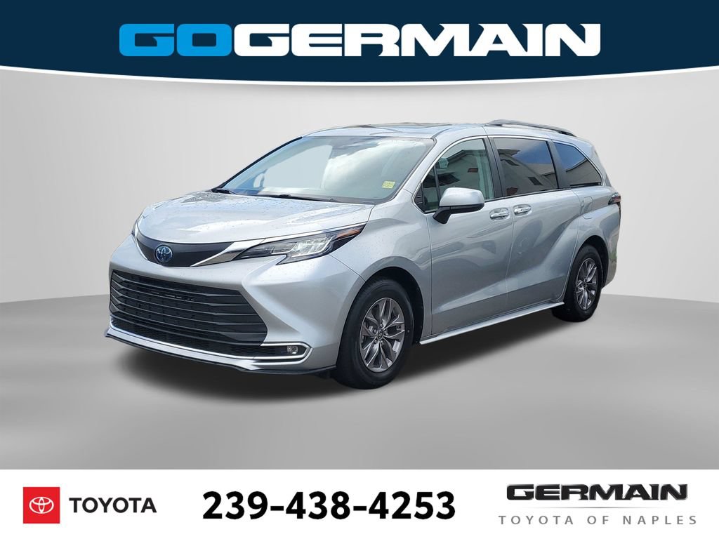 Certified 2022 Toyota Sienna XLE FWD image 1