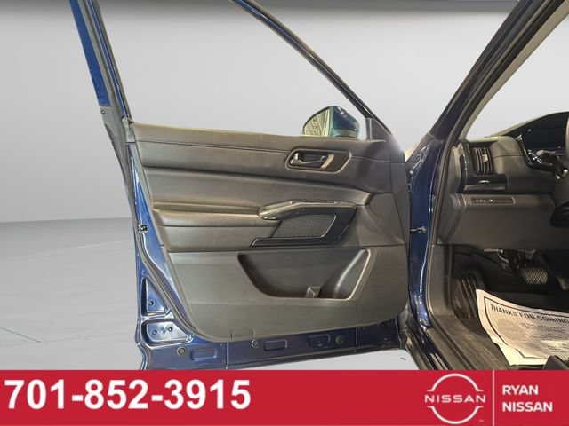 Certified 2024 Nissan Pathfinder SV AWD/4WD image 17